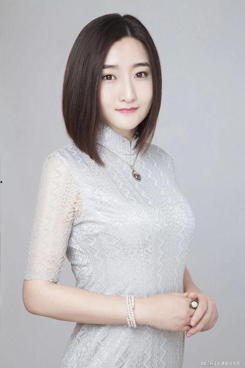 云菲菲照片,光影交织下的美丽瞬间